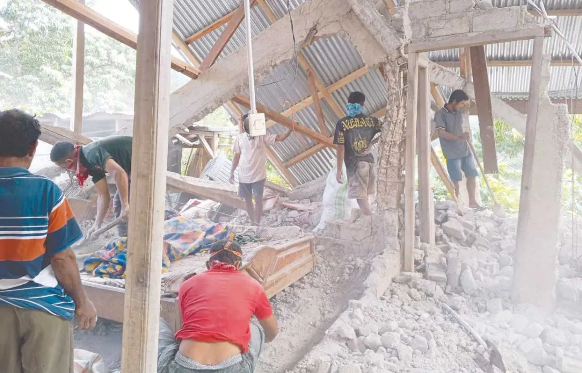 Sismos de 7,7 y 6,9 de intensidad en Indonesia