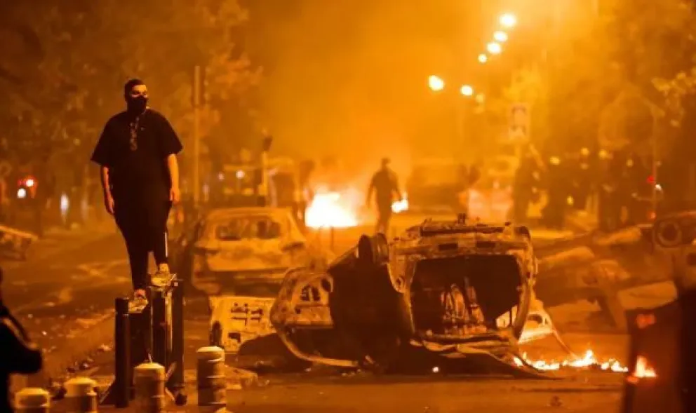 Más de 660 detenidos y casi 250 policías heridos en Francia durante la tercera jornada de protestas