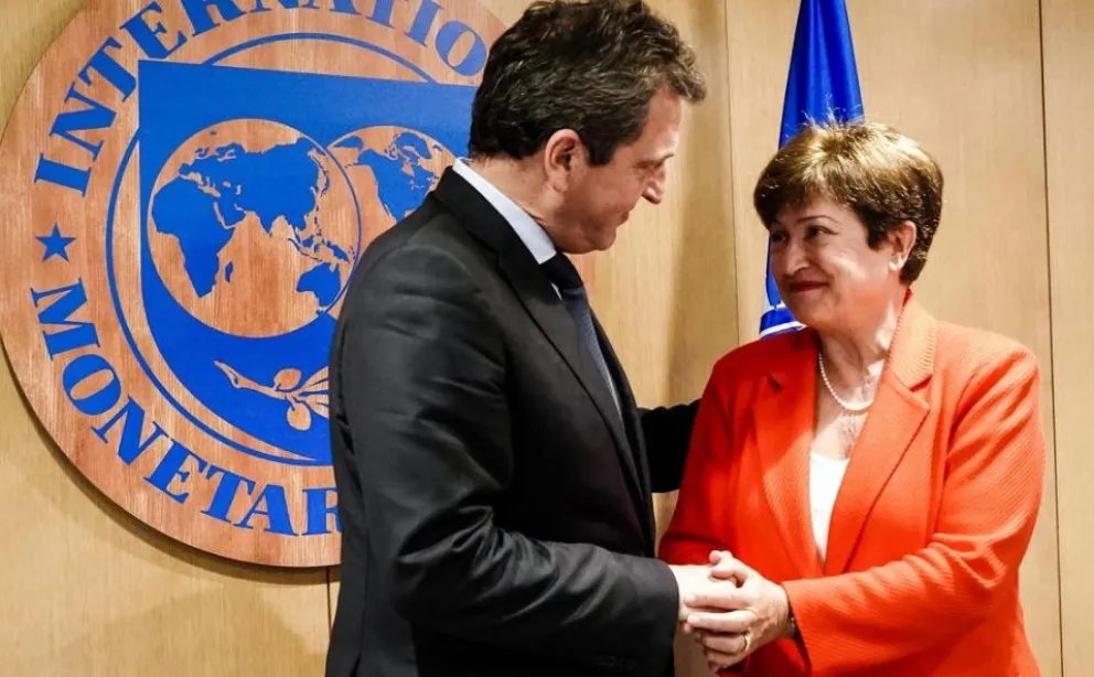 La Argentina concretó pago al FMI y una misión técnica viaja a EEUU para cerrar el acuerdo