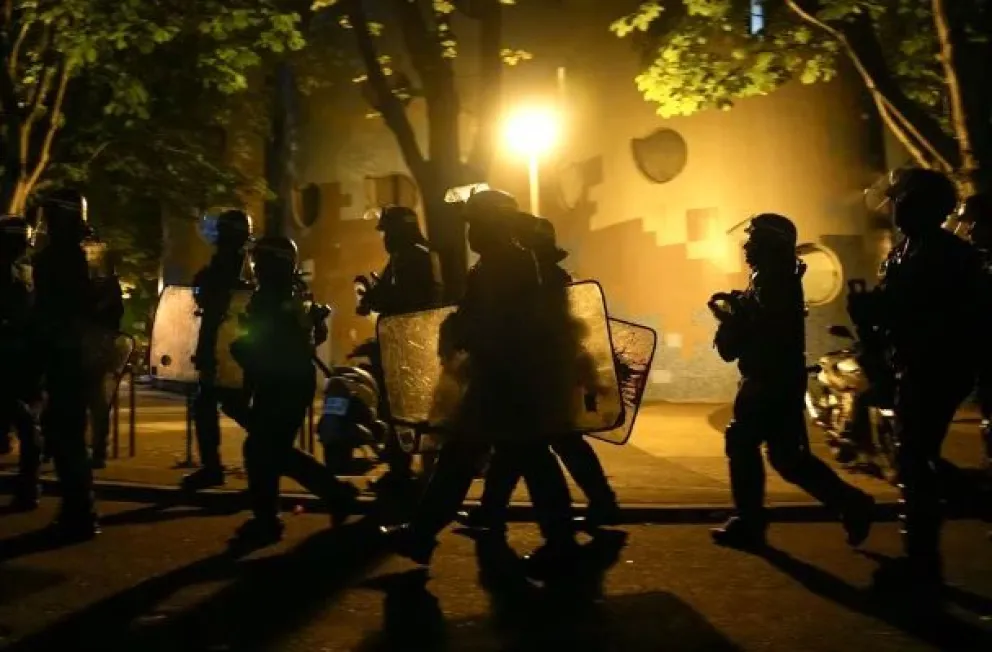 Violencia en Francia: arrestaron a 1.311 personas en la cuarta noche de disturbios