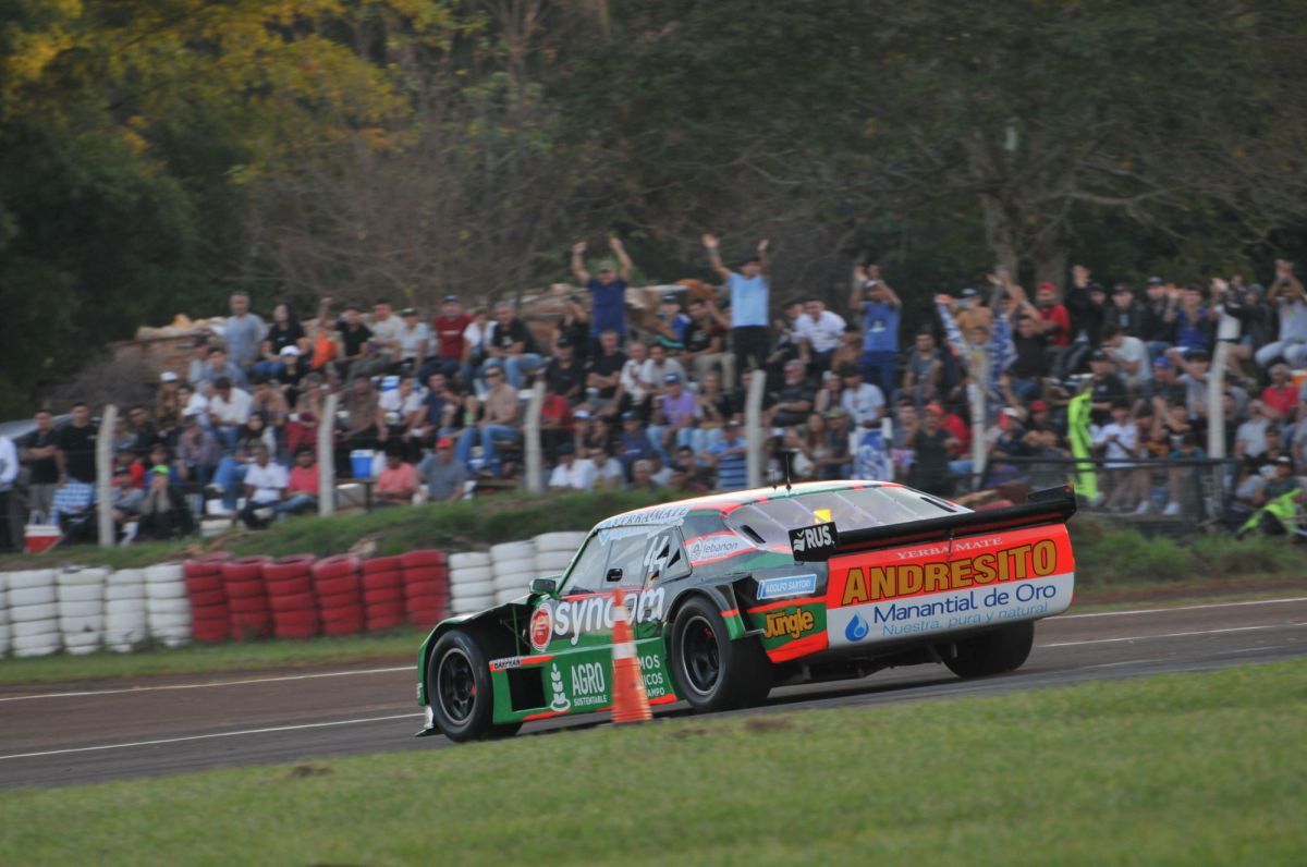 Ante una multitud, Urcera se quedó con la pole en el TC en Posadas