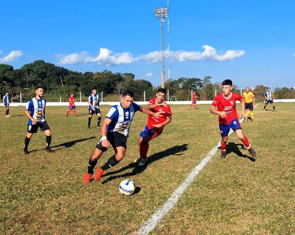 Atlético Oberá y Mitre golearon por el torneo Provincial