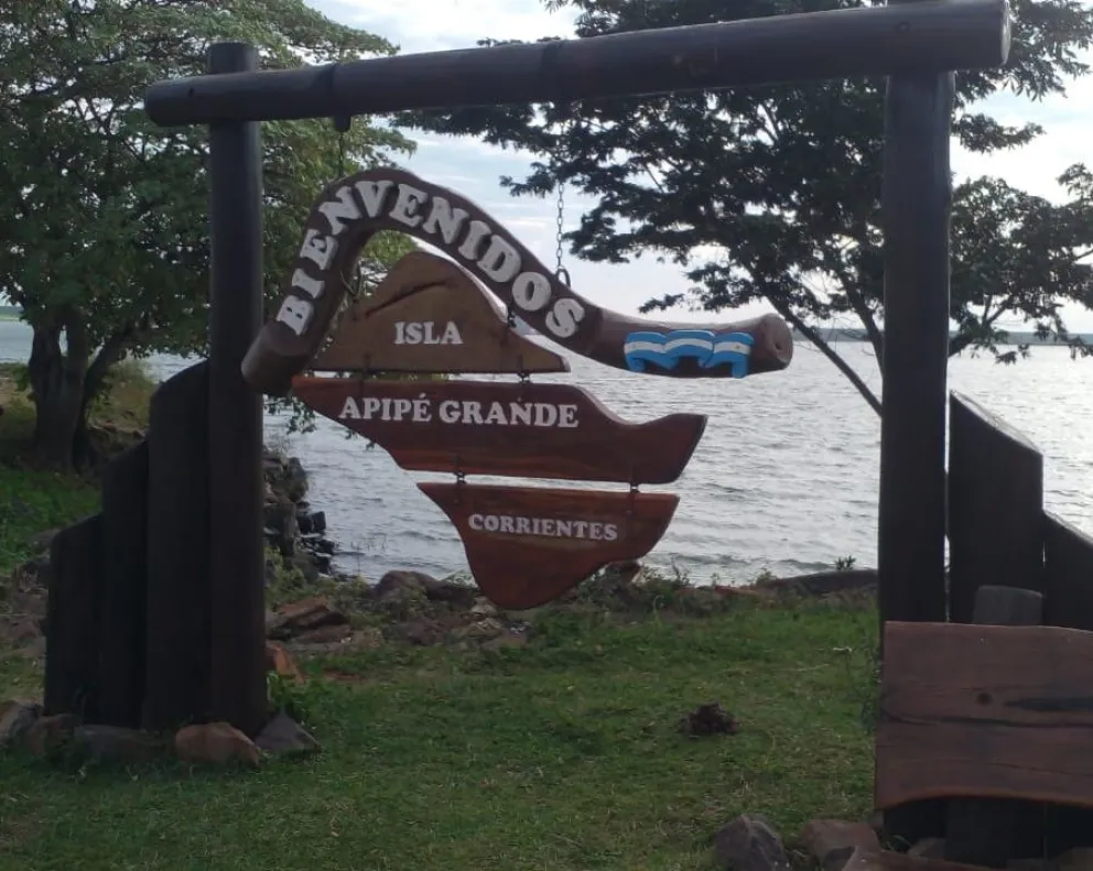 Diputados correntinos sesionan en la Isla Apipe