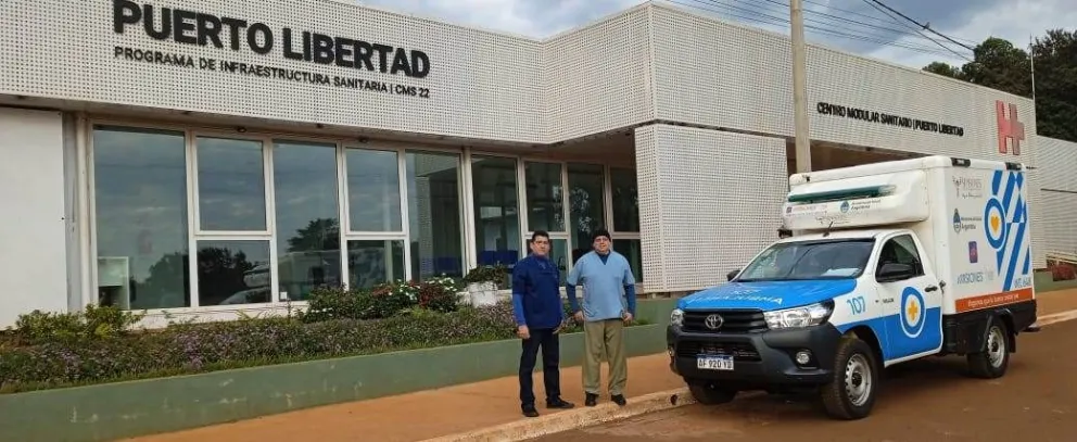 Nueva ambulancia y equipo de Rayos X para el hospital de Puerto Libertad