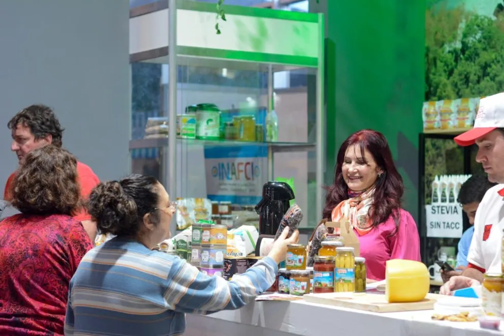 Misiones comparte su riqueza gastronómica en la Feria Nacional “Caminos y Sabores”