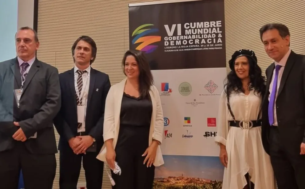 Representantes de Montecarlo participaron en la VI Cumbre Mundial de Gobernabilidad y Democracia