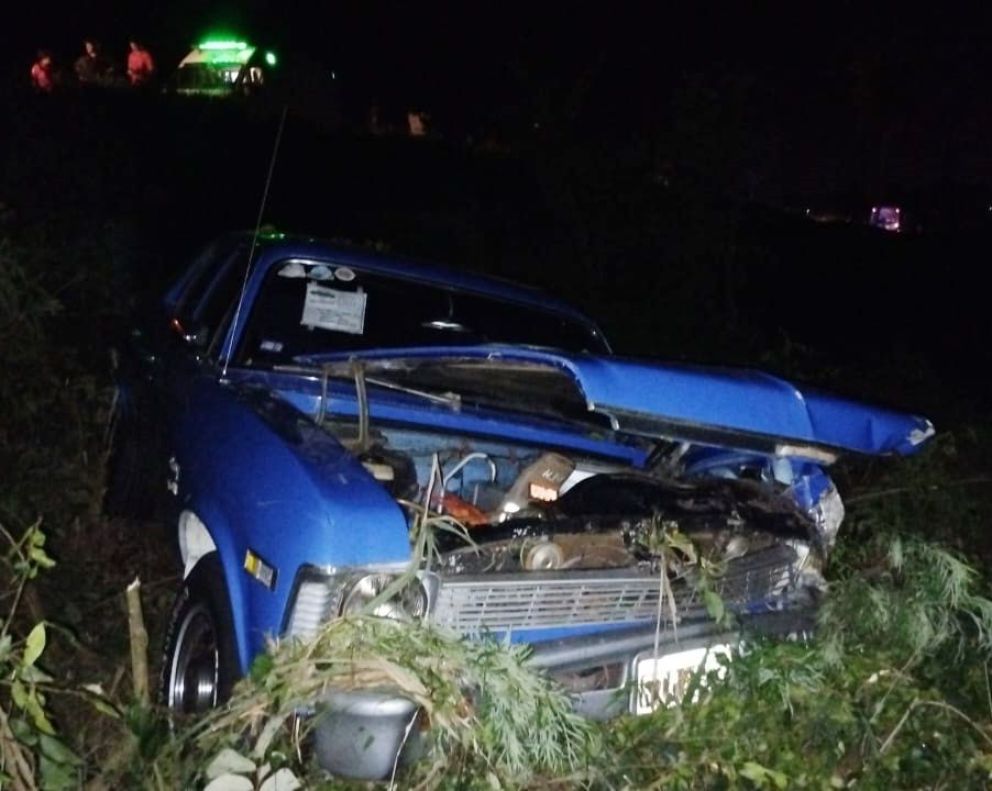 Santa Ana: dos personas muertas al ser embestidas por un automóvil