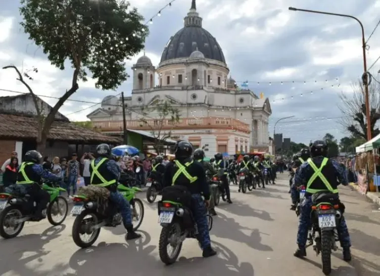 Miles de fieles peregrinan hacía Itatí | EL TERRITORIO noticias de Misiones