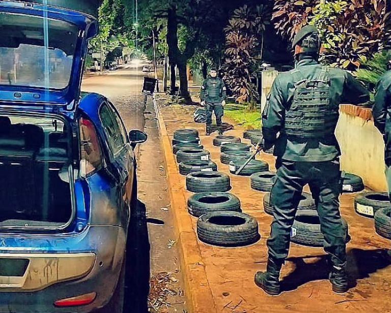 Eldorado: decomisaron millonarios cargamentos de combustible y neumáticos Eldorado: decomisaron millonarios cargamentos de combustible y neumáticos