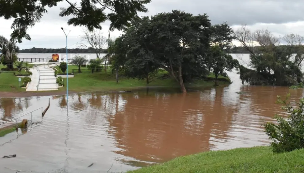 En Santo Tomé el río Uruguay superó los 10 metros