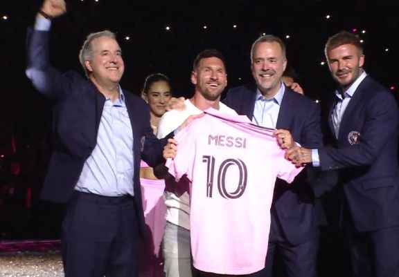 El 11 de octubre se estrenará una serie sobre la llegada de Messi a Estados Unidos