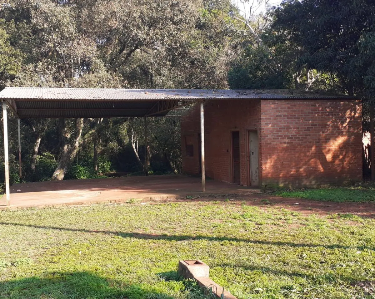 Vecinos convocan a derrumbar el quincho comunitario de Barrio Giachino