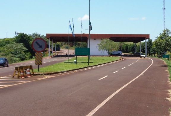 Andresito en alerta ante propuesta brasileña de cierre del paso fronterizo con Capanema