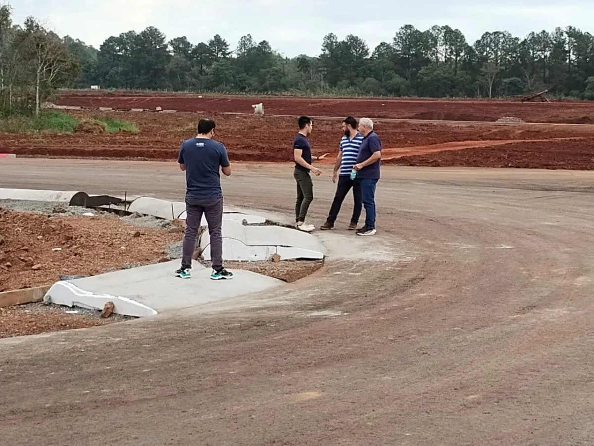 La FeMAD y los pilotos visitaron el Autódromo de Eldorado y crece la ansiedad por ver los autos en pista