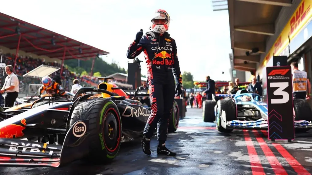 Verstappen gana la Sprint de Bélgica, escoltado por el australiano Piastri