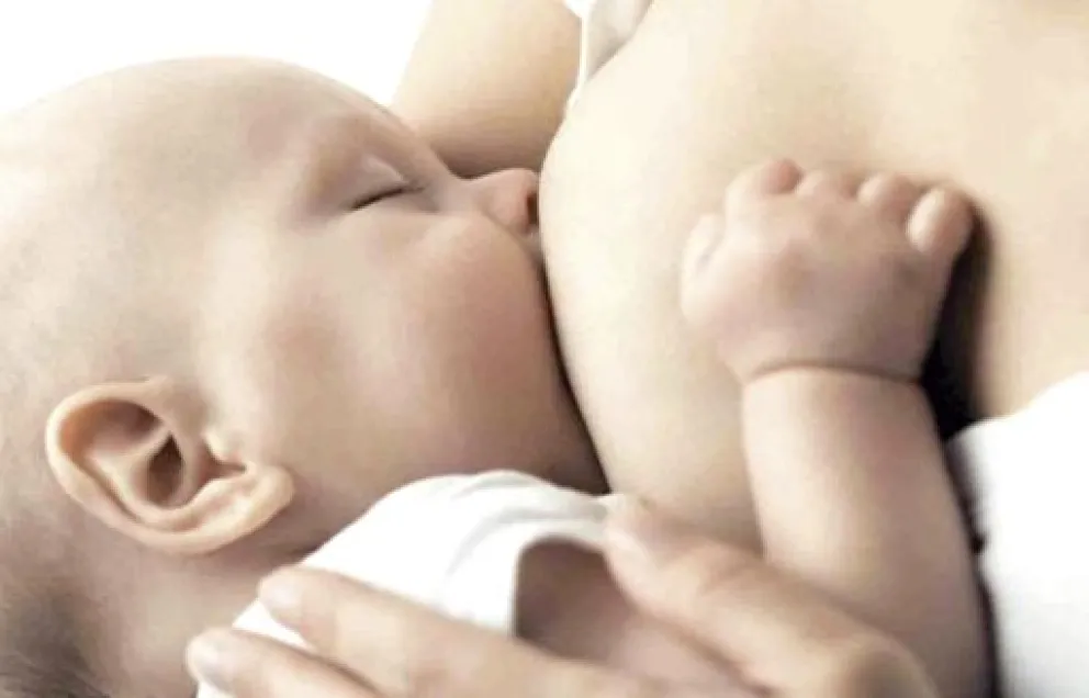 Destacan que la leche materna potencia el sistema inmunitario