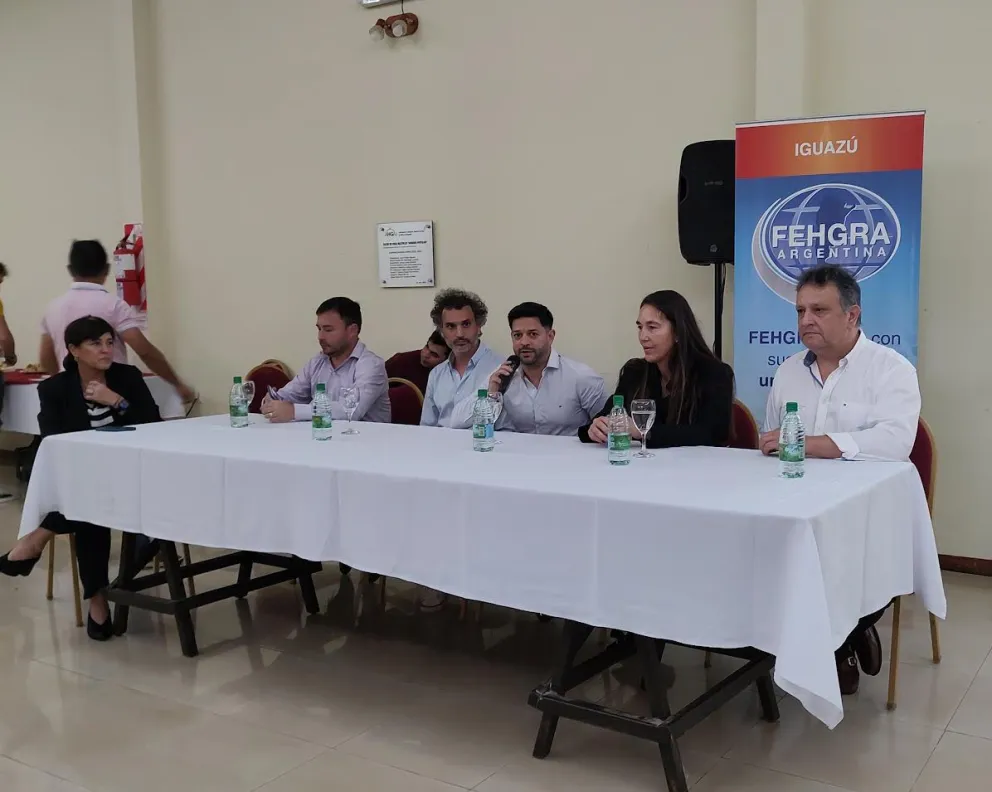 Presentaron la plataforma gratuita ReservAR en Iguazú