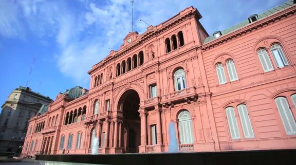 Amenaza de bomba obliga a evacuar la Casa Rosada