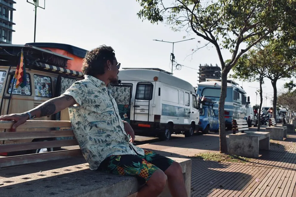 Rodanteros en alerta por carteles que prohíben estacionar en la Costanera