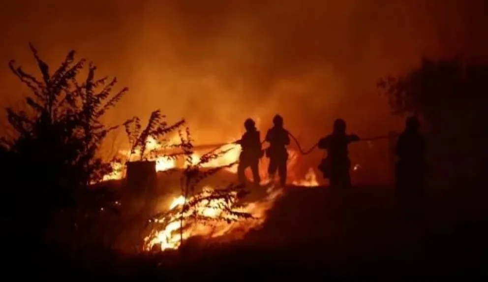 Con dos focos activos, continúan los incendios en San Luis