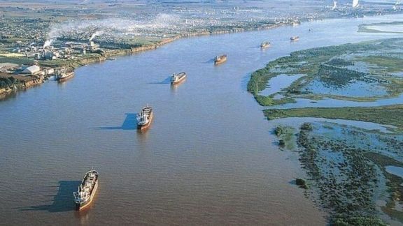 Argentina sigue firme con el cobro de peaje en la hidrovía Paraná-Paraguay