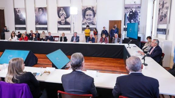 Alberto Fernández encabezó la reunión del Consejo Económico y Social