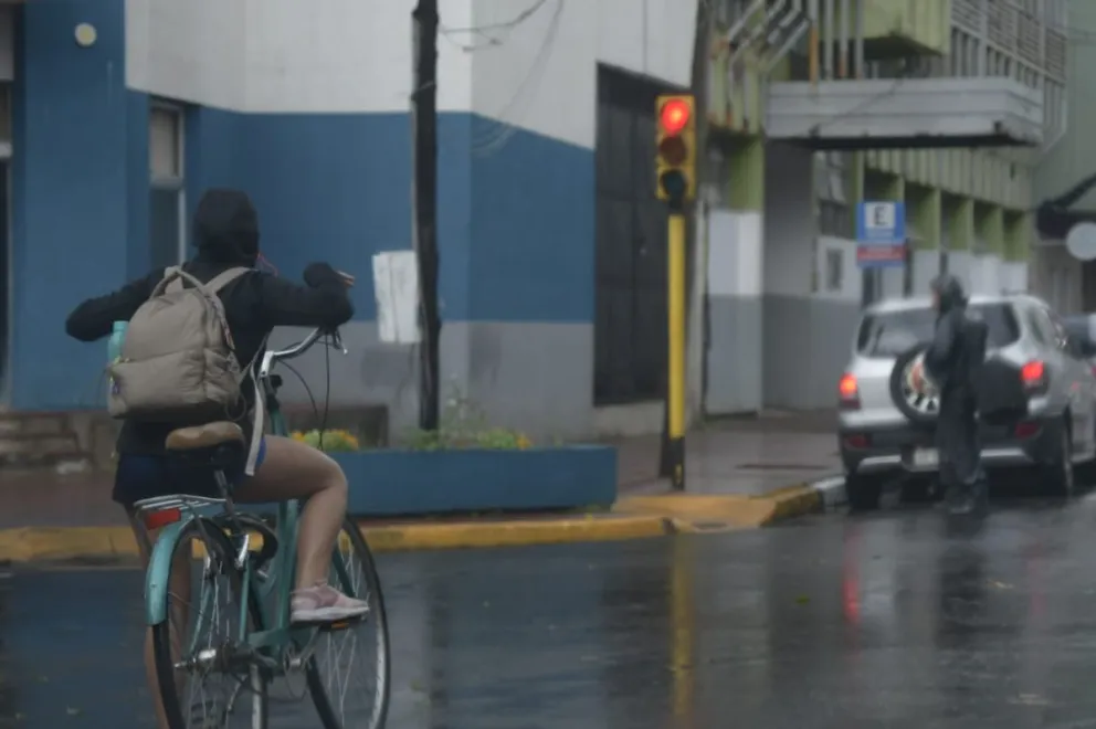 Emiten Advertencia Amarilla por tormentas aisladas desde la madrugada del martes 