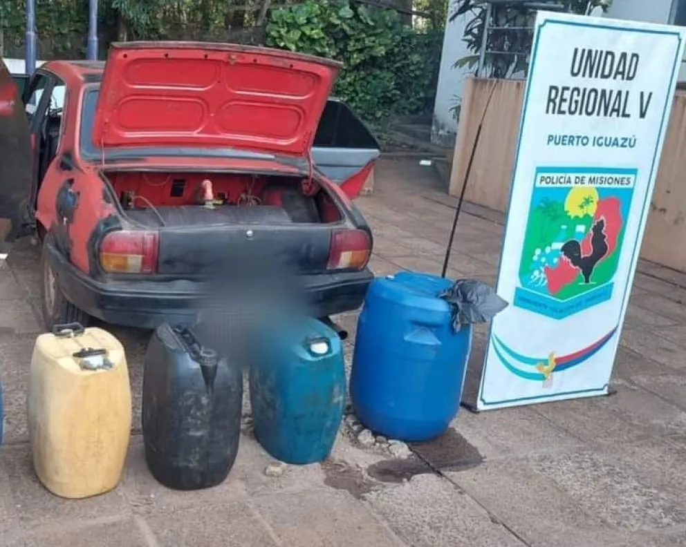 Recalcan los peligros de llevar combustible en bidones