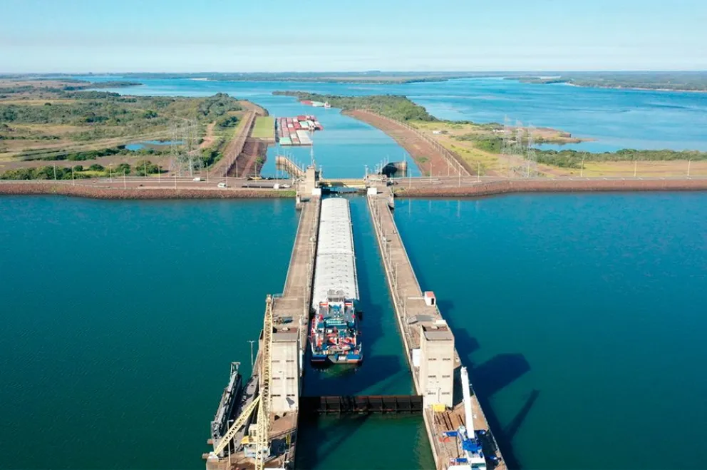 El cobro de peaje dispuesto por la Argentina en la hidrovía Paraná-Paraguay generó varios capítulos y reacciones.  