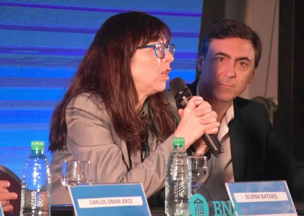 Batakis anunció créditos para proyectos ambientales y destacó el crecimiento de la industria misionera