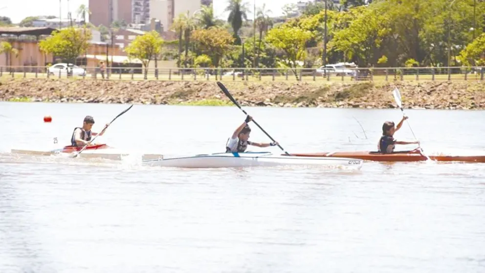Canotaje: hoy se hace la regata participativa