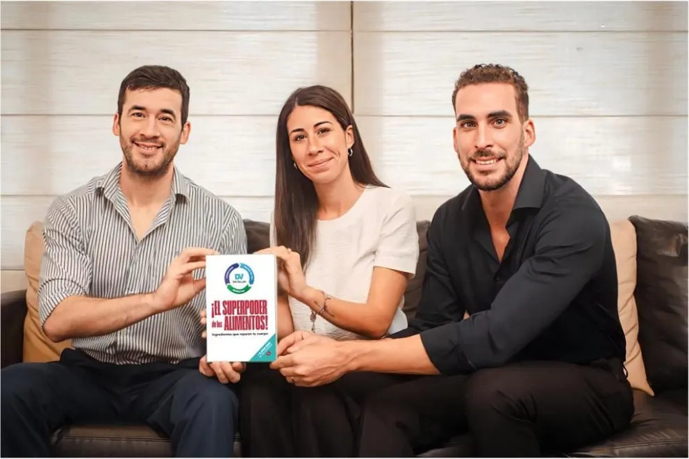 Furor mundial por el libro de los médicos youtubers misioneros