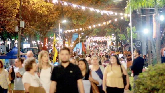 El público confirmó la fuerza cultural de la Fiesta del Inmigrante