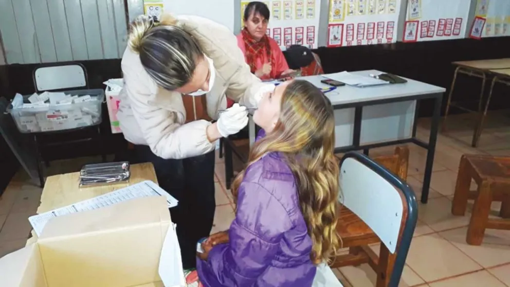 Acercan servicios de salud a las escuelas de San Pedro