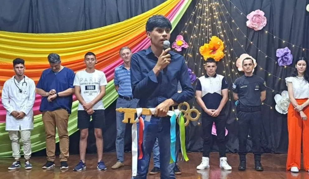 Inició la estudiantina en Campo Grande
