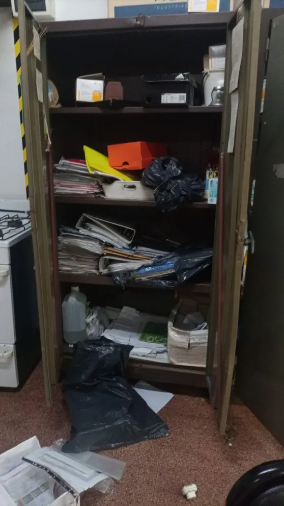 Posadas: roban elementos del comedor y destrozan armarios en el CEP N° 1