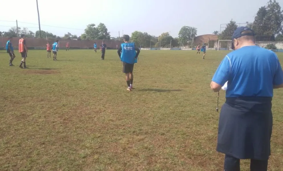 Con una gran concurrencia, prueba de jugadores de San Lorenzo en Jardín América 