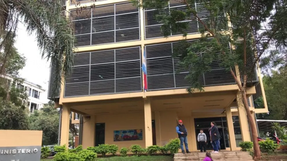 Sin habilitación dos institutos dictaban cursos de formación docente y fueron suspendidas