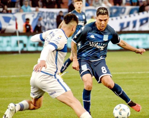 Se acomodó y sigue arriba