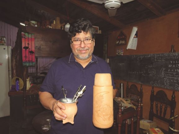 Carlos Romero y su camino artesanal en 'Mboriahú'
