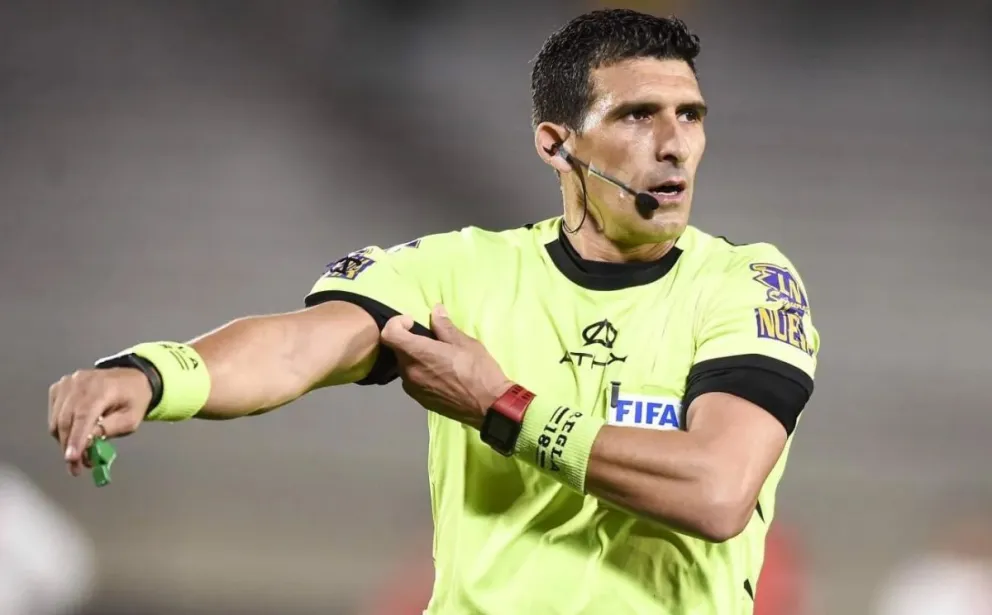 Andrés Merlos, el árbitro del Superclásico del domingo 