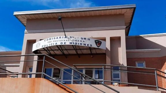 Padre de acusado de abuso amenazó con quemar a la madre de la víctima