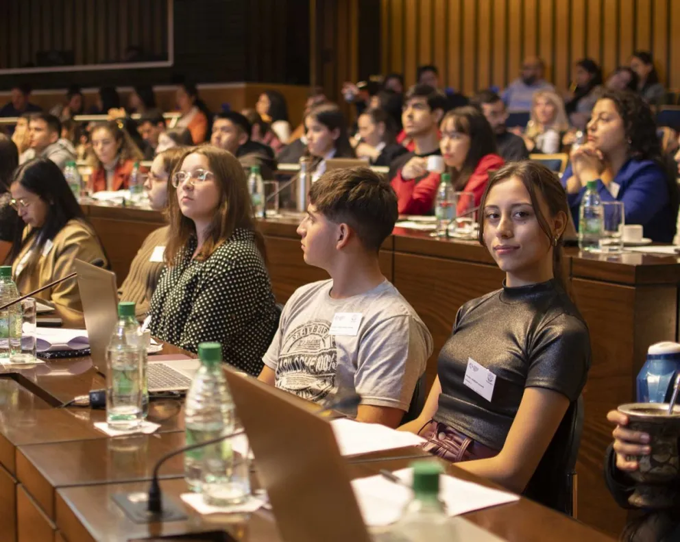 Los diputados estudiantiles presentaron proyectos basados en empleo joven y el cuidado del medio ambiente 