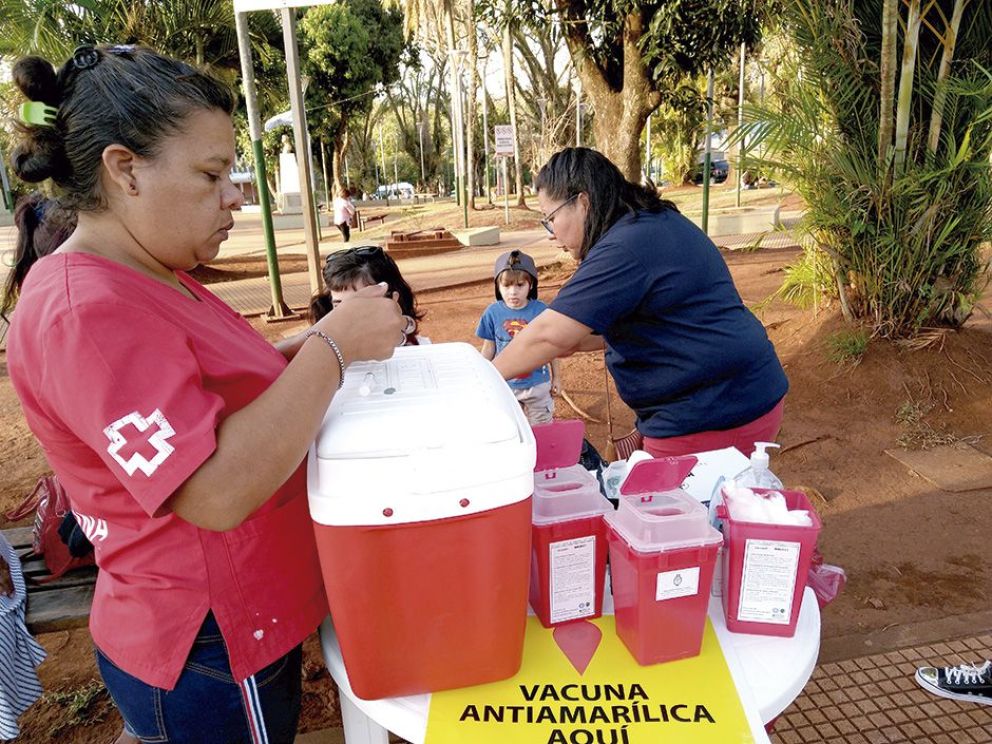 Encaran vacunación en Iguazú para fortalecer barreras sanitarias