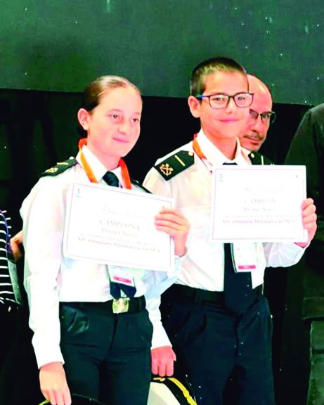  Dos estudiantes misioneros ganaron la olimpiada NEA de Matemáticas