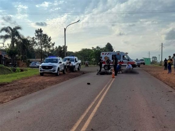 Conductor de un vehículo brasileño atropelló a un motociclista y se fugó hacia Panambí