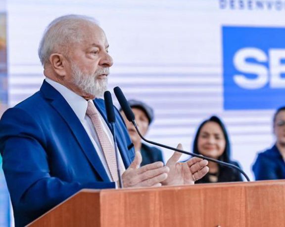 Lula recibió el alta médica dos días antes de lo previsto