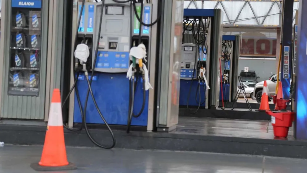 Advierten problemas en la provisión de combustible a las estaciones de servicio
