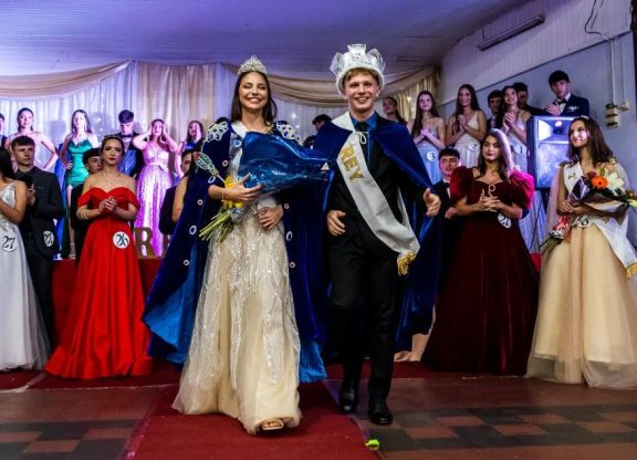 Estudiantina 2023: Camila Tello y Lucas Benetti los flamantes reyes departamentales