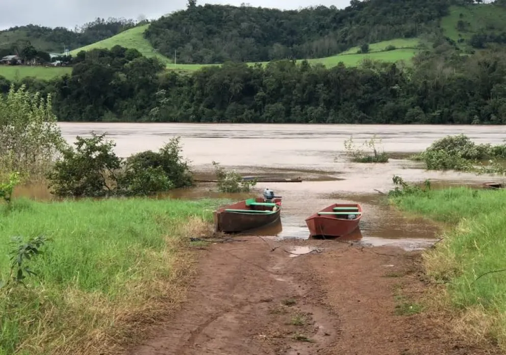 Vuelve a crecer el Uruguay y sigue cerrado el Parque Moconá